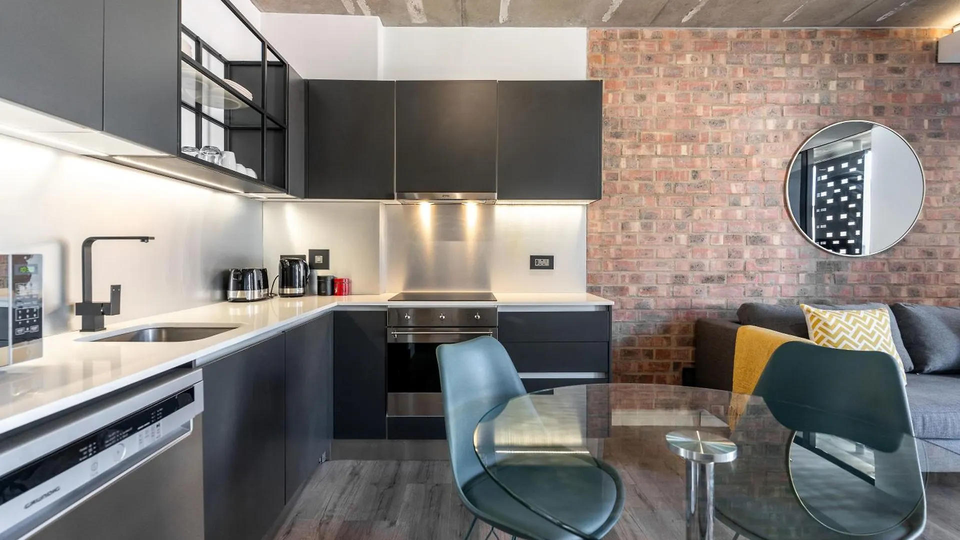 The Signature 410:Central Modern Aprt With Parking Cape Town Apartment