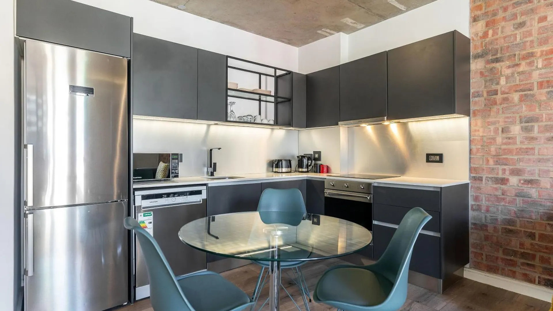 Apartment The Signature 410:Central Modern Aprt With Parking Cape Town South Africa